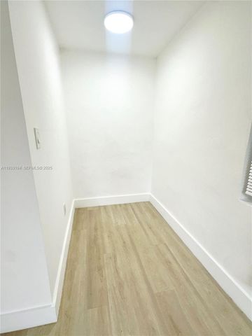 553 NE 65th St 3, Miami, FL 33138