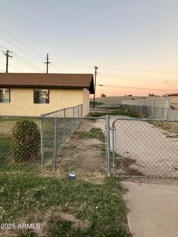 3360 W MORELAND Street, Phoenix, AZ 85009