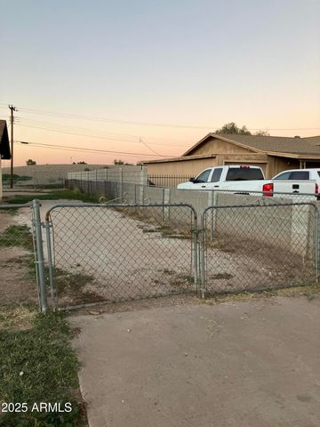 3360 W MORELAND Street, Phoenix, AZ 85009