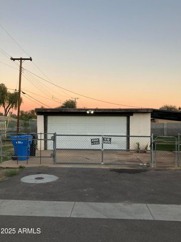 3360 W MORELAND Street, Phoenix, AZ 85009