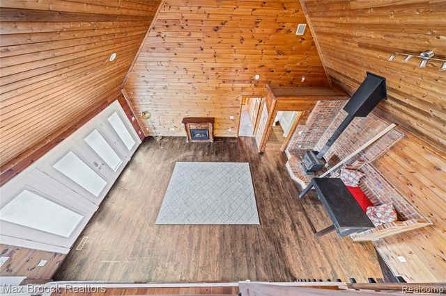 5186 Pinckney Road, Howell, MI 48843