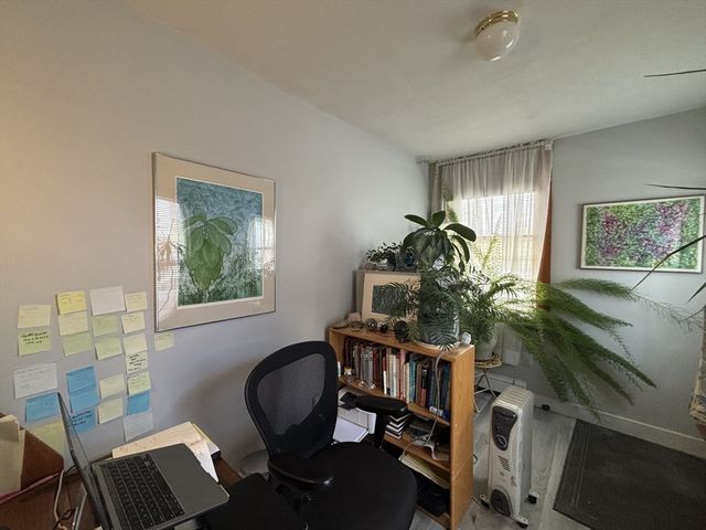 15 Clinton St 1, Newton, MA 02458