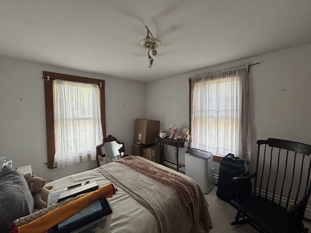 15 Clinton St 1, Newton, MA 02458