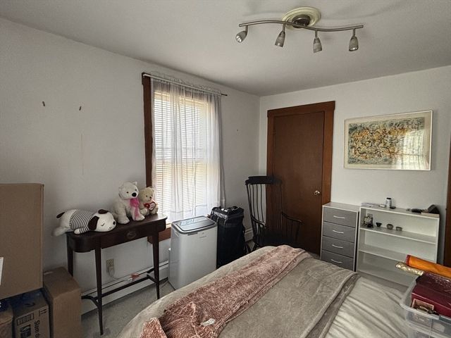 15 Clinton St 1, Newton, MA 02458