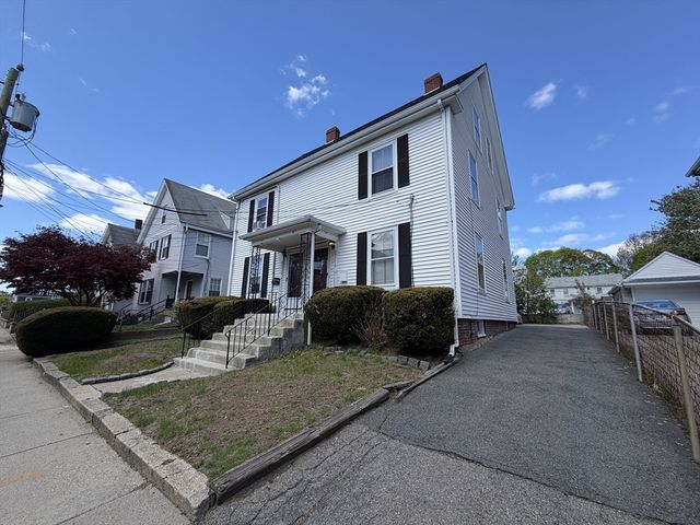 15 Clinton St 1, Newton, MA 02458