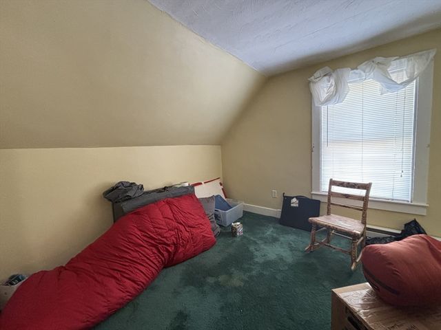 15 Clinton St 1, Newton, MA 02458