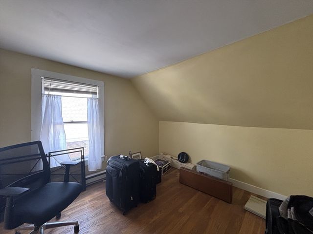 15 Clinton St 1, Newton, MA 02458
