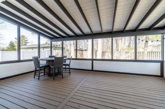 1319 Pine Mills Court, Fort Wayne, IN 46845