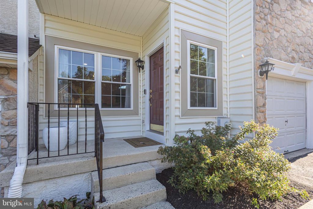 4547 OLD OAK RD, Doylestown, PA 18902 — photo 2