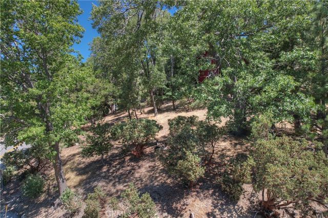 27588 Matterhorn Drive, Lake Arrowhead, CA 92352