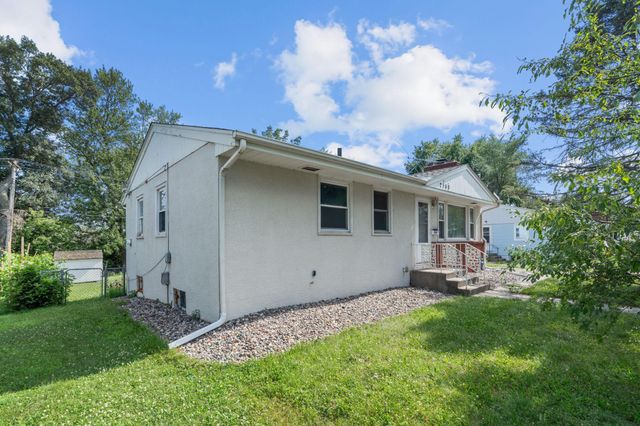 2168 Hawthorne Avenue E, Saint Paul, MN 55119