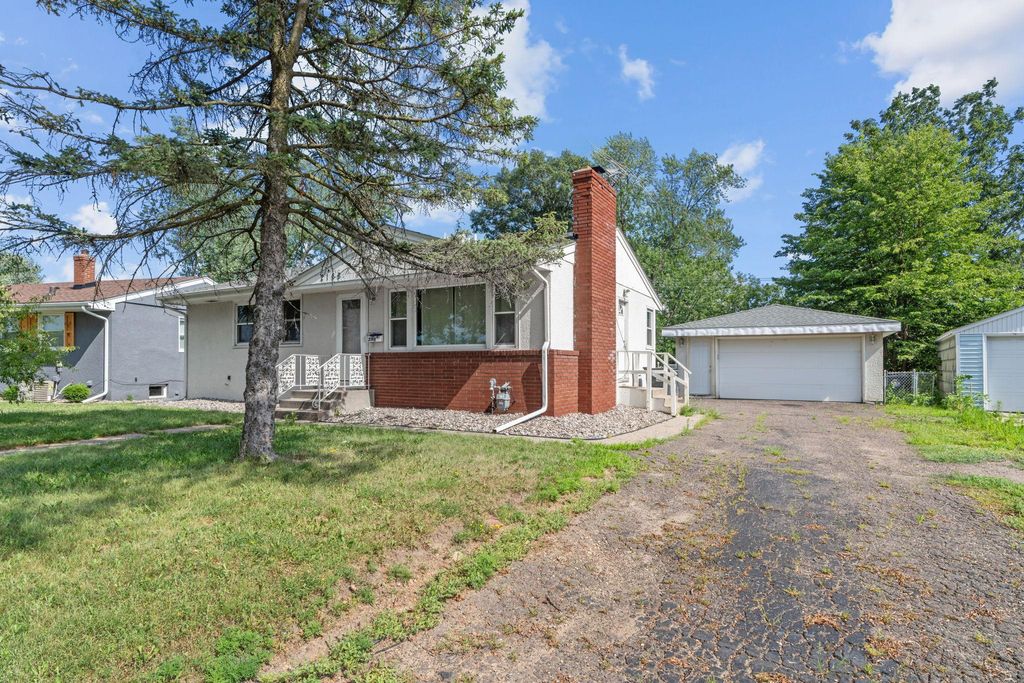 2168 Hawthorne Avenue E, Saint Paul, MN 55119 — photo 2