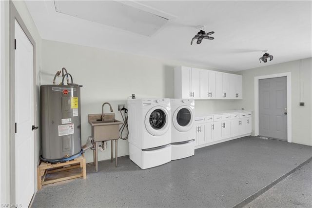 6401 Plumosa AVE, Fort Myers, FL 33908