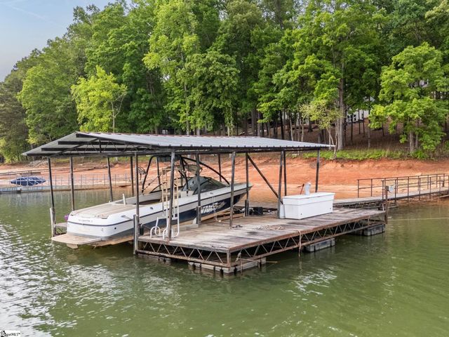 415 Kenwood Drive, Westminster, SC 29693
