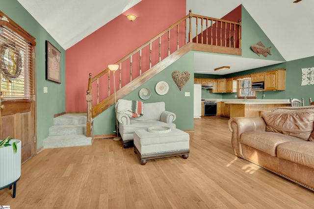 415 Kenwood Drive, Westminster, SC 29693