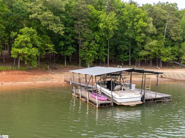 415 Kenwood Drive, Westminster, SC 29693