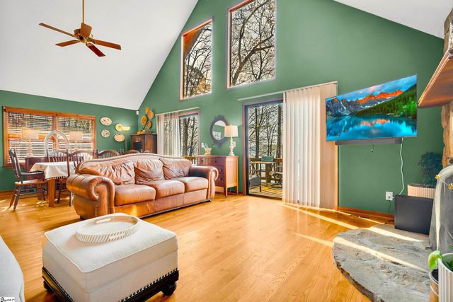 415 Kenwood Drive, Westminster, SC 29693