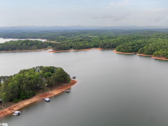 415 Kenwood Drive, Westminster, SC 29693