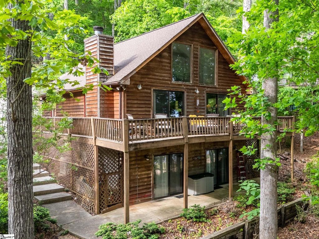 415 Kenwood Drive, Westminster, SC 29693