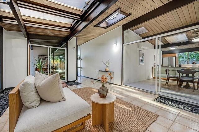 4004 Salem St, Concord, CA 94521