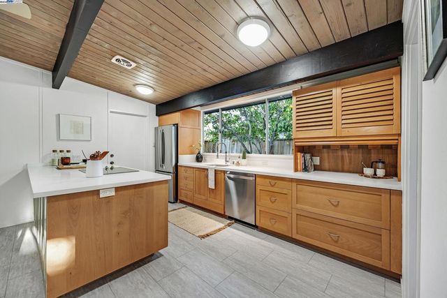 4004 Salem St, Concord, CA 94521