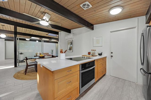 4004 Salem St, Concord, CA 94521