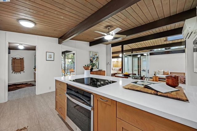 4004 Salem St, Concord, CA 94521