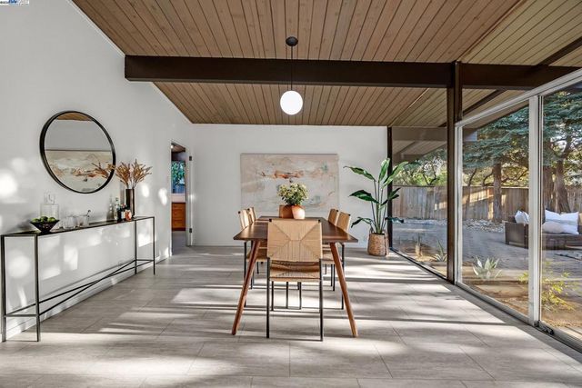 4004 Salem St, Concord, CA 94521