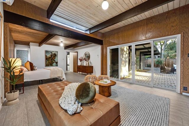 4004 Salem St, Concord, CA 94521