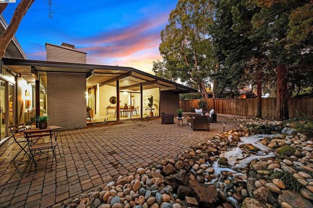 4004 Salem St, Concord, CA 94521