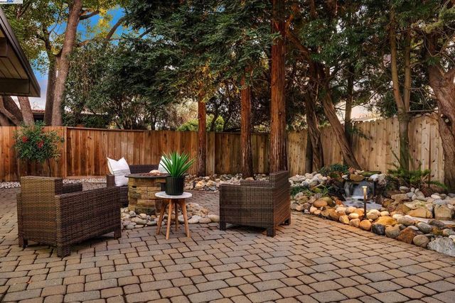 4004 Salem St, Concord, CA 94521