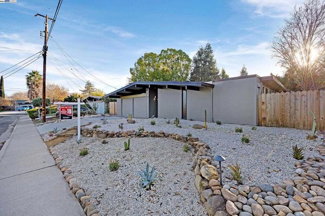 4004 Salem St, Concord, CA 94521