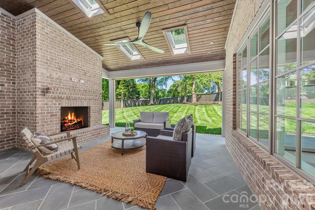 227 Hargett Court, Charlotte, NC 28211