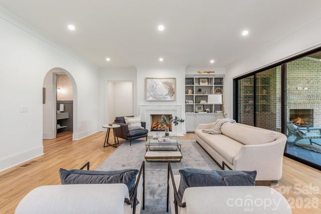 227 Hargett Court, Charlotte, NC 28211