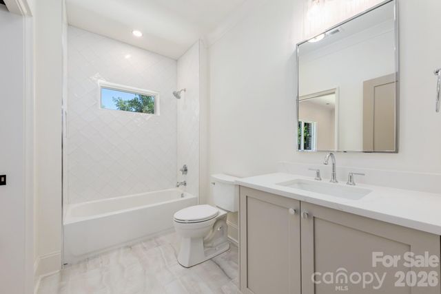 227 Hargett Court, Charlotte, NC 28211