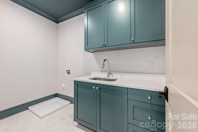 227 Hargett Court, Charlotte, NC 28211