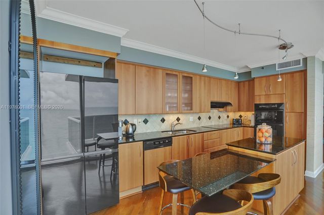 19111 Collins Ave 908, Sunny Isles Beach, FL 33160