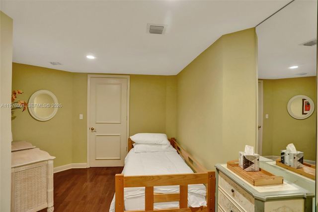 19111 Collins Ave 908, Sunny Isles Beach, FL 33160