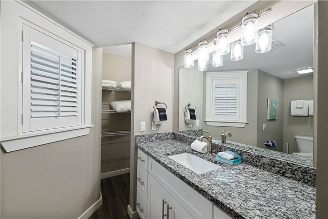 800 Sandcastle Dr 415, Port Aransas, TX 78373