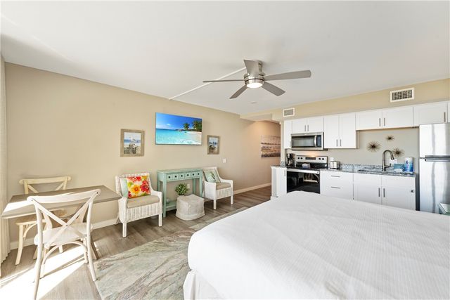 800 Sandcastle Dr 415, Port Aransas, TX 78373