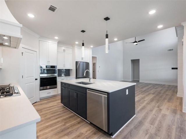 4055 Hosch Retreat Drive, Buford, GA 30519