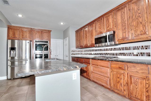 6212 Meadowcrest Lane, Sachse, TX 75048