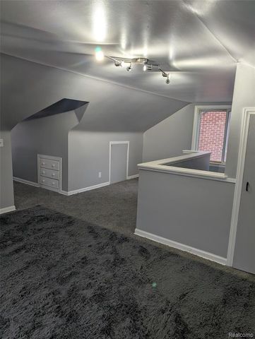 8277 Sussex Street, Detroit, MI 48228