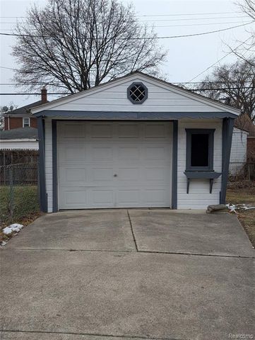 8277 Sussex Street, Detroit, MI 48228