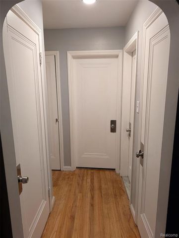 8277 Sussex Street, Detroit, MI 48228