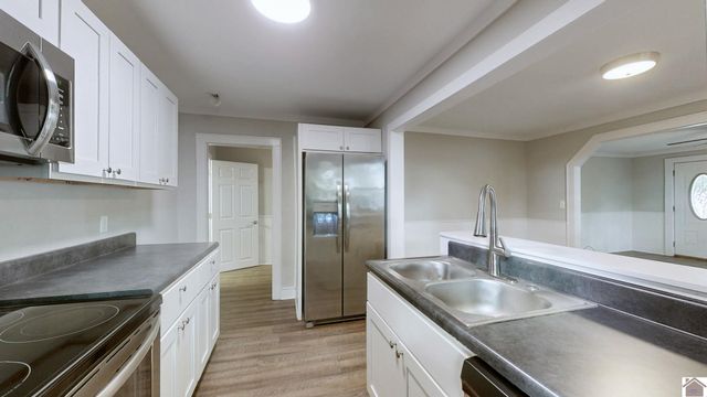 701 Sycamore, Murray, KY 42071