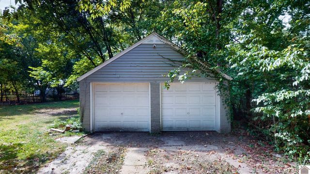 701 Sycamore, Murray, KY 42071