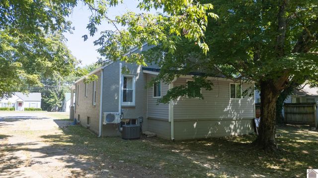 701 Sycamore, Murray, KY 42071