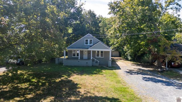 701 Sycamore, Murray, KY 42071