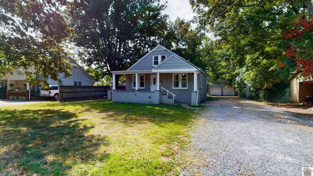 701 Sycamore, Murray, KY 42071